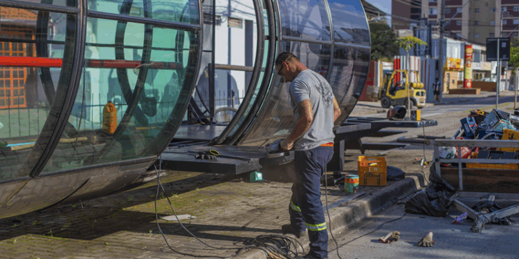 Seis estações-tubo serão desativadas para reforma nesta terça-feira