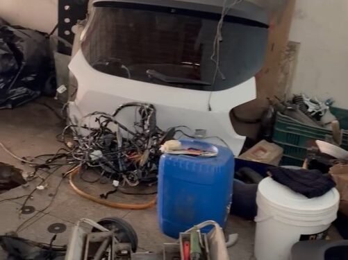 CORP estoura desmanche de carros em Colombo