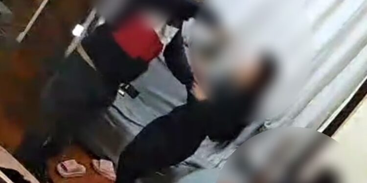 Motorista de aplicativo é preso após invadir casa armado de faca e roubar celular de mulher em Curitiba