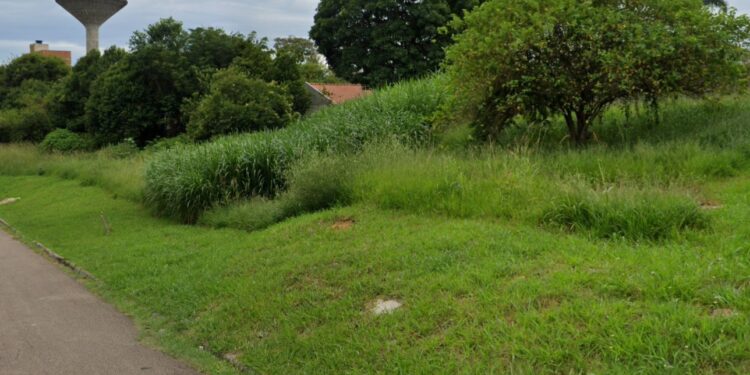 Homem é encontrado sem vida e brutalmente espancado em Curitiba