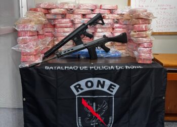 RONE apreende quase 100 kg de drogas e fuzis durante operação em Campo Largo