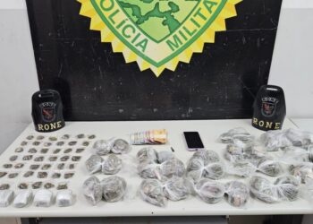 RONE fecha biqueira, apreende drogas e recupera 3 motos no Cajuru