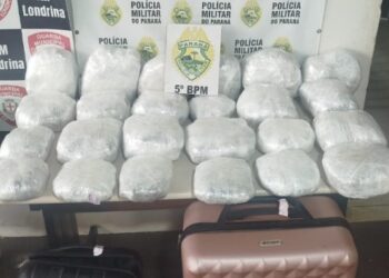 Polícia Militar apreende mais de 21 kg de maconha em malas abandonadas em rodoviária