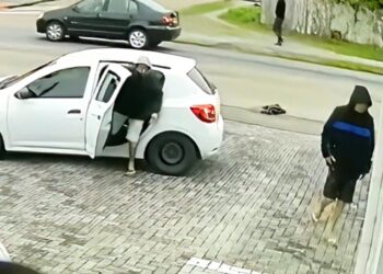 RONE prende criminosos que assaltaram farmácias em Curitiba