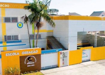 Feira das Mulheres Empreendedoras movimenta a Escola Geração no Fazendinha com talentos e boas ideias