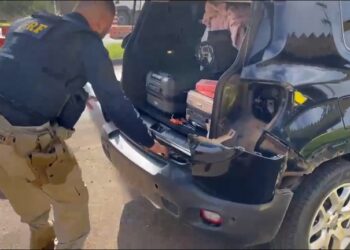 PRF apreende 46 quilos de pasta base de cocaína em veículo clonado na BR-277