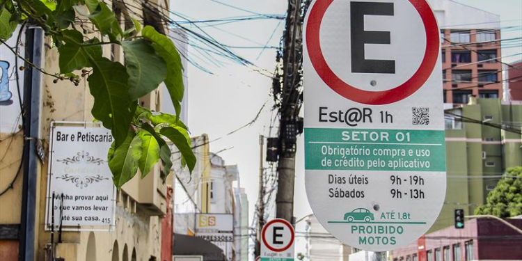 Projeto de lei em Curitiba pode permitir regularização do EstaR sem multa