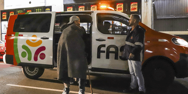 População de Curitiba ajuda e acolhimento da FAS bate dois recordes em noite gelada