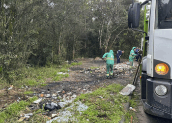 Regional Tatuquara recolhe 4930 quilos de entulho em área próxima a Ecoponto. Veja onde descartar corretamente resíduos domésticos