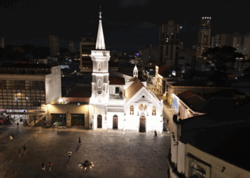 Caminhada gratuita pelas igrejas históricas de Curitiba acontece neste sábado