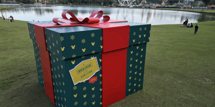 Curitiba é a primeira cidade do Brasil a receber o Natal da Disney