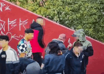 Muralha Digital flagra pichação no Centro e leva dois homens à prisão