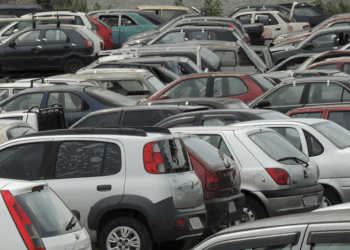 Prefeitura promove leilão online com 77 veículos apreendidos, sucatas e automóveis para circulação