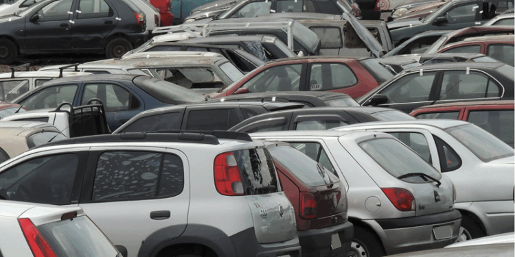 Prefeitura promove leilão online com 77 veículos apreendidos, sucatas e automóveis para circulação