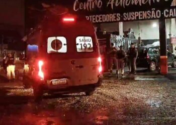 Dupla é executada a tiros quando chegava para buscar carro em oficina