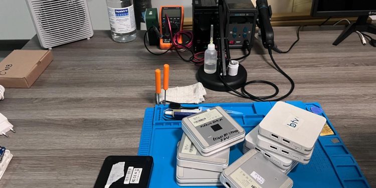 Polícia Federal realiza operação contra grupo que vendia aparelhos de “Gatonet”