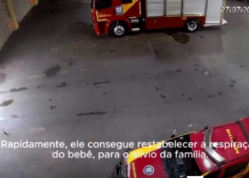 Bebê engasga e é salva por bombeiro em quartel de Foz do Iguaçu; vídeo mostra resgate emocionante
