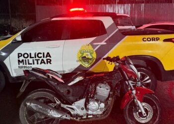 Dupla é presa ao ser flagrada desmontando motocicleta no Parolin