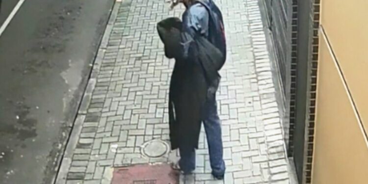 Polícia Civil procura indivíduo que esfaqueou e matou homem no centro de Curitiba