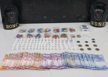 RONE fecha biqueira na Vila Sandra e detém traficante