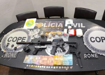 Ação integrada das forças de segurança prende quatro suspeitos ligados a furto em agência bancária e apreende drogas e armas em Colombo