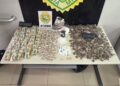 CHOQUE e CIOC fecham biqueira no Parolin, apreendem drogas e três são presos