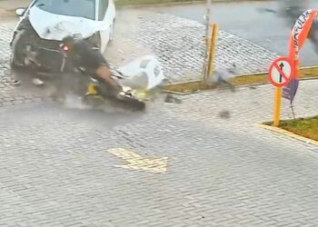 Câmera registra acidente assustador em São José dos Pinhais