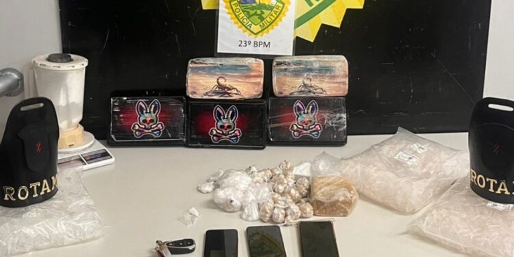 ROTAM apreende drogas e prende três pessoas na CIC