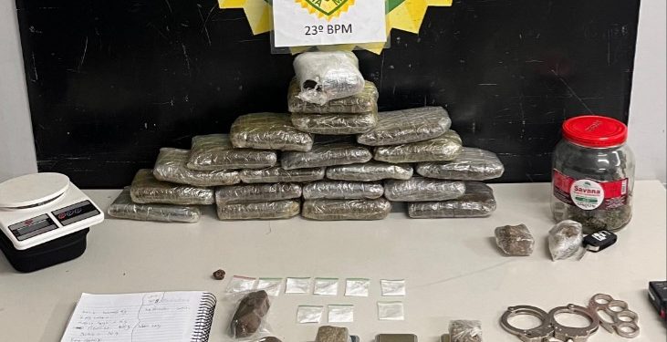 ROTAM prende trio e apreende 10 quilos de haxixe na CIC