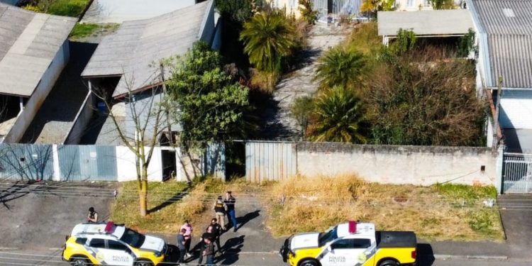 Corpo de mulher é encontrado dentro de geladeira na região metropolitana de Curitiba