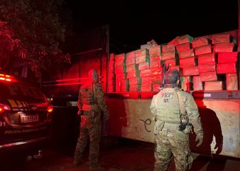 PRF apreende mais de 1,5 tonelada de maconha em caminhão no Paraná