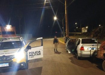 Veículo usado em assalto é apreendido e carga de fios elétricos recuperada