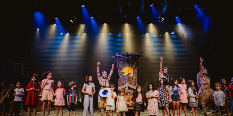 CAIXA Cultural Curitiba recebe espetáculo infantil gratuito de companhia premiada amazoense