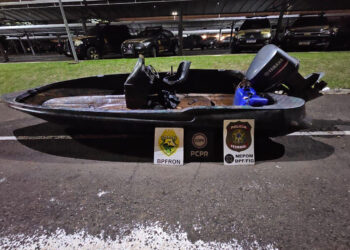 Forças de segurança apreendem 1,3 tonelada de maconha em lancha vinda do Paraguai