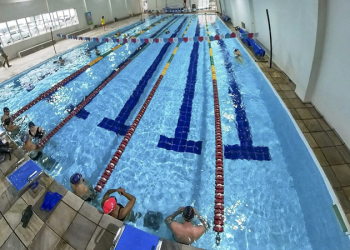 Inscreva-se para as atividades gratuitas em piscinas e espaços esportivos da Prefeitura