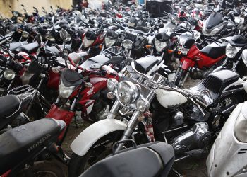 Harley a partir de R$ 13 mil: Detran-PR vai leiloar 148 veículos e materiais ferrosos