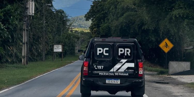 PCPR indicia homem que induziu filhos a confeccionar canudos para o uso de droga