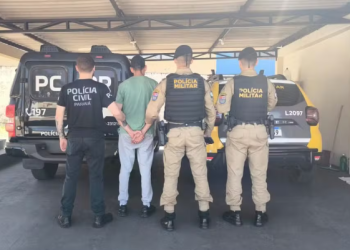 Mulher é estuprada e roubada em ponto de ônibus no Paraná; suspeito foi preso em flagrante