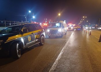 Colisão na BR-116 em Fazenda Rio Grande deixa mãe e filho mortos e cinco feridos