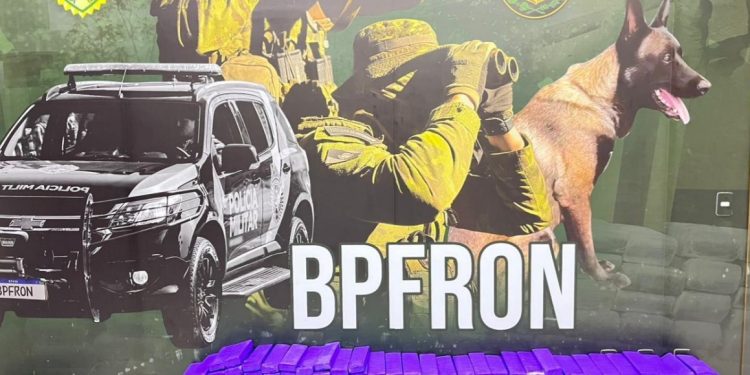 Adolescente é apreendido conduzindo carro com quase 190 kg de maconha