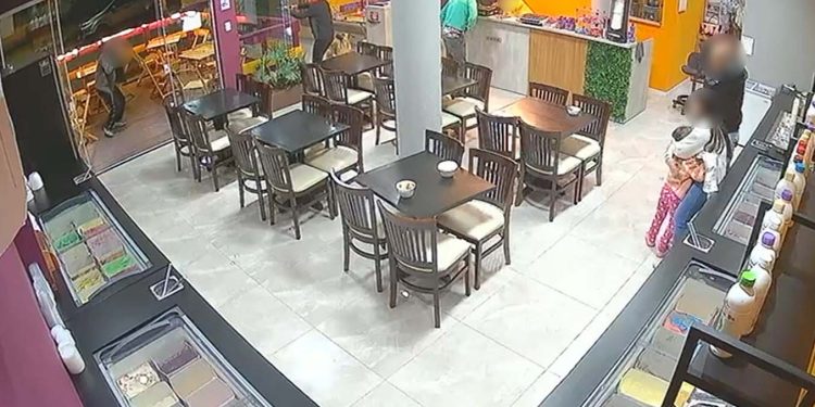 Criminosos que aterrorizaram em assaltos são presos pela PM, veja os vídeos