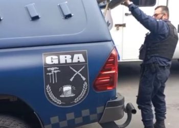 Enteado esfaqueia padrasto após briga familiar em Fazenda Rio Grande