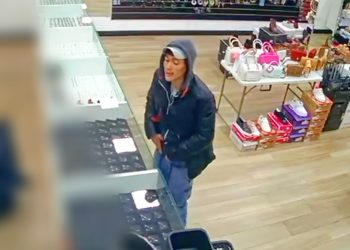 Criminoso assalta comércio e leva celulares no Fazendinha