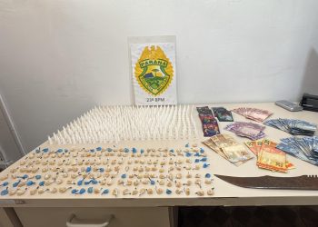 Polícia Militar fecha duas biqueiras de drogas na CIC