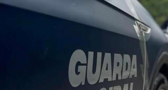 Homem é preso após agredir ex-companheira com bebê no colo em via pública