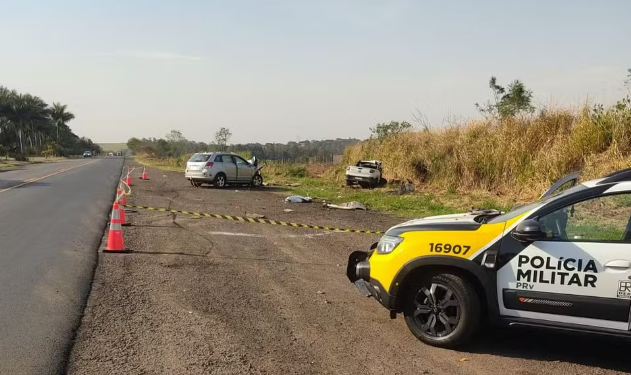 Adolescente morre e três pessoas ficam feridas em colisão frontal na PR-463