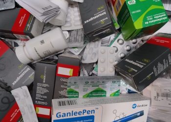 Risco em casa: Saúde alerta para perigo de intoxicação infantil por medicamentos