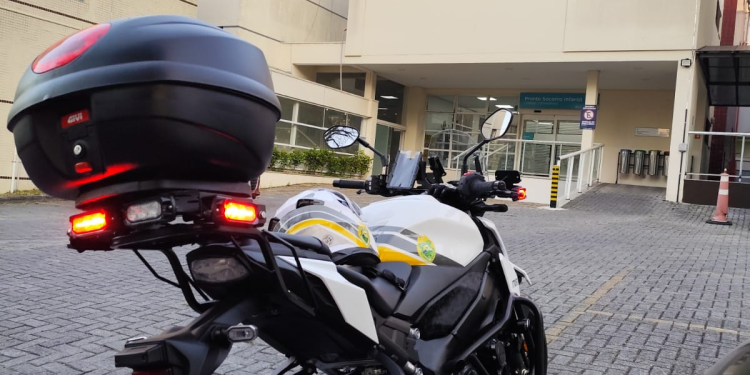 Escolta policial salva criança de 3 anos em crise anafilática em Curitiba