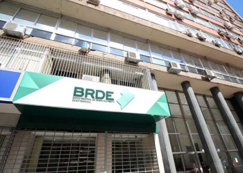 Com salários de até R$ 10,1 mil, BRDE abre concurso para vagas de ensino médio e superior