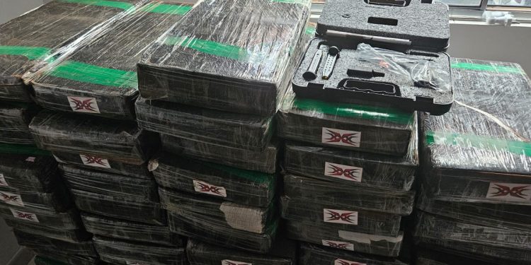 PMPR apreende 1,5 tonelada de maconha ao atender ocorrência de ameaça familiar em Curitiba